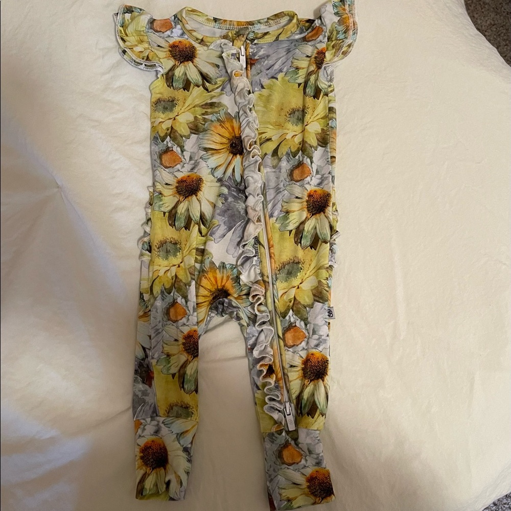Little bum bums cap sleeve romper